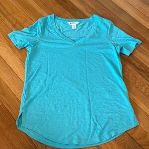 Athleta Turquoise V-Neck Short Sleeve Tee